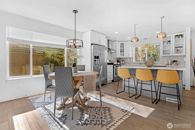 24231 78th Place W, Edmonds, WA 98026