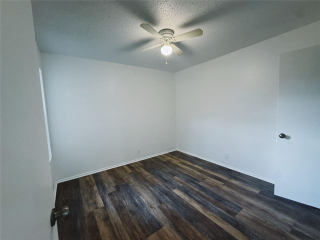 9906 Hundred Oaks CIR B, Austin, TX 78750