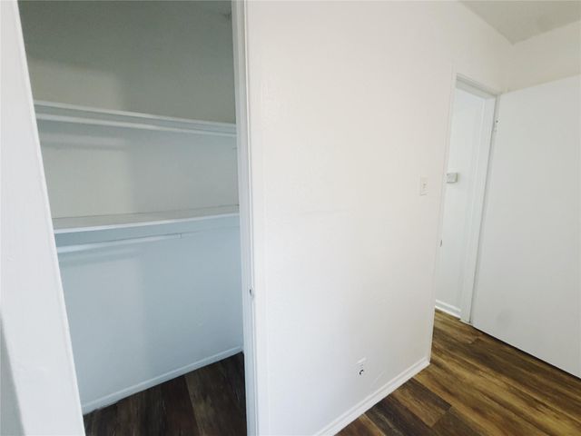 9906 Hundred Oaks CIR B, Austin, TX 78750