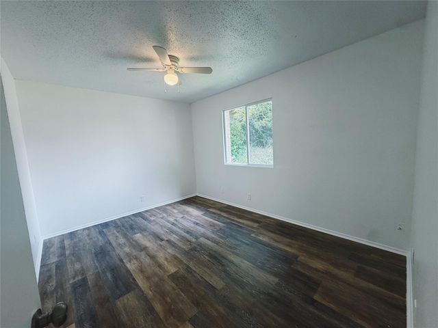 9906 Hundred Oaks CIR B, Austin, TX 78750