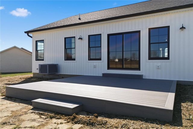 199 Knolls Drive, Wilmington, OH 45177