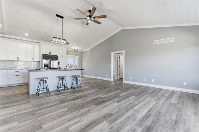 199 Knolls Drive, Wilmington, OH 45177