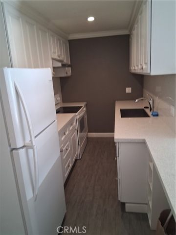 1040 Cedar Avenue 6, Long Beach, CA 90813