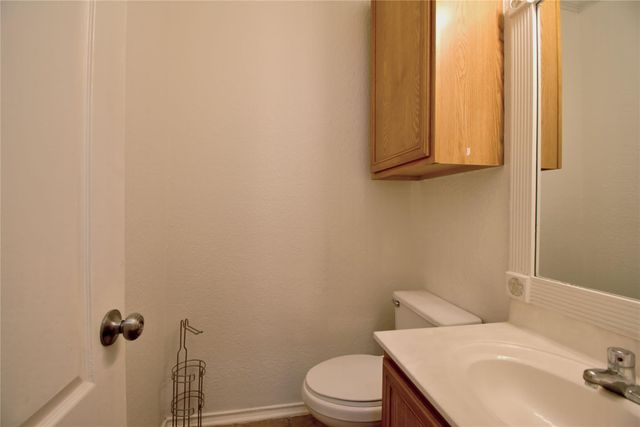 711 Abundance LN, Kyle, TX 78640