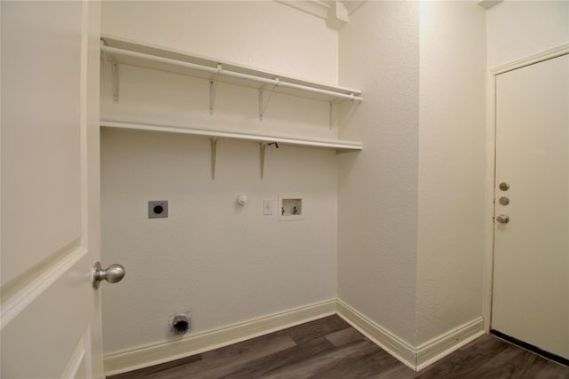 711 Abundance LN, Kyle, TX 78640