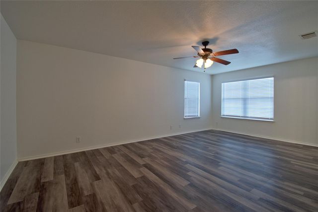 711 Abundance LN, Kyle, TX 78640