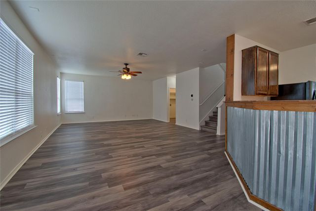 711 Abundance LN, Kyle, TX 78640