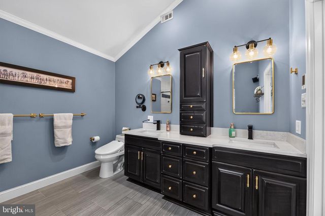 9 RITTENHOUSE SQ, Sicklerville, NJ 08081