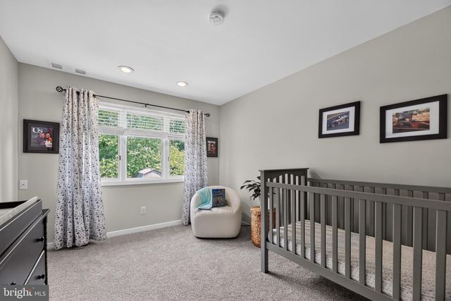 9 RITTENHOUSE SQ, Sicklerville, NJ 08081