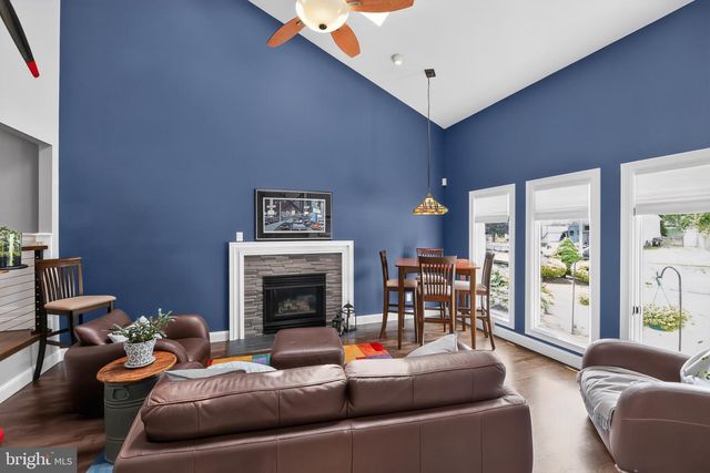 9 RITTENHOUSE SQ, Sicklerville, NJ 08081
