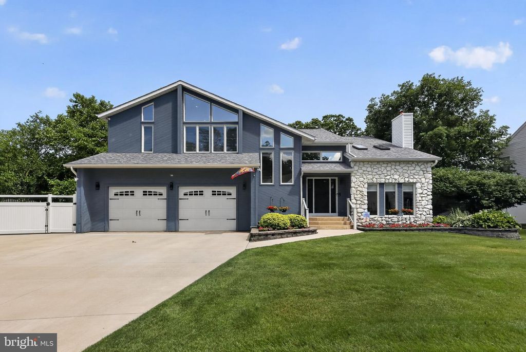 9 RITTENHOUSE SQ, Sicklerville, NJ 08081