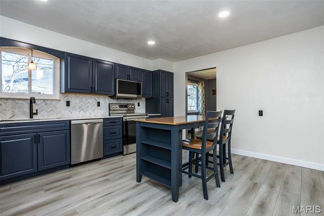 612 N 1st Street, Mascoutah, IL 62258