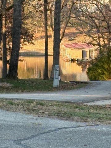 148 Water Point Lane, Branson West, MO 65737