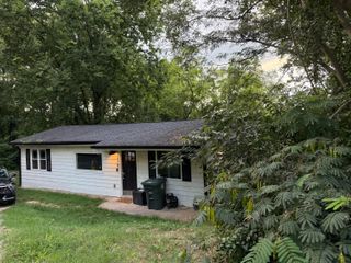 2703 Harrison Pike, Chattanooga, TN 37406