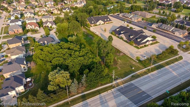43224 Dequindre Rd Road, Sterling Heights, MI 48314
