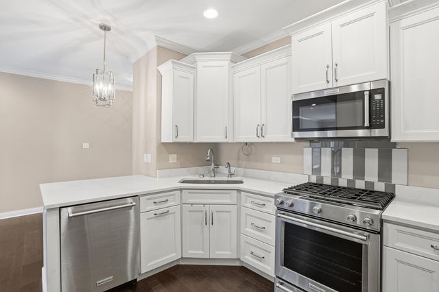 9170 W 107th Place, St. John, IN 46373