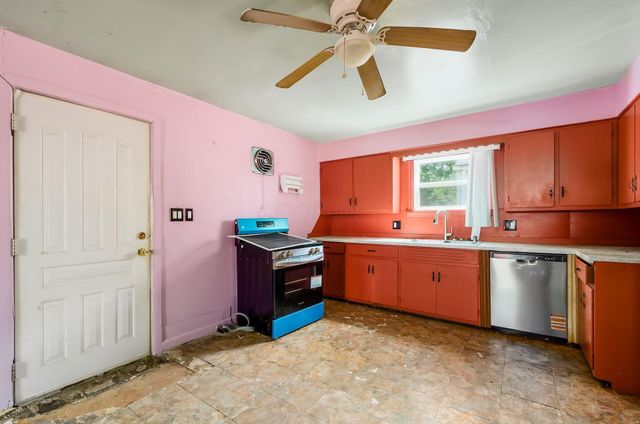 1018 E 19th Avenue, Columbus, OH 43211