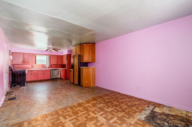 1018 E 19th Avenue, Columbus, OH 43211