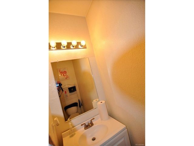 13905 Ivy St, Thornton, CO 80602