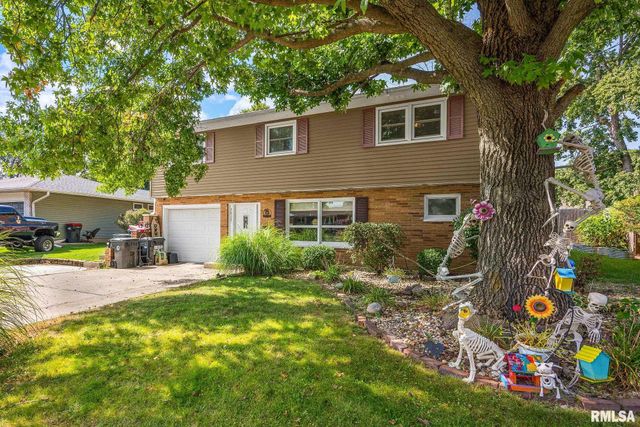 1607 DEPPERT Drive, Pekin, IL 61554