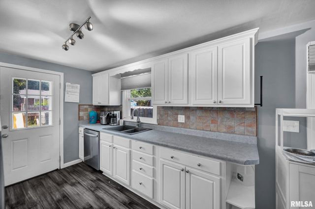 1607 DEPPERT Drive, Pekin, IL 61554