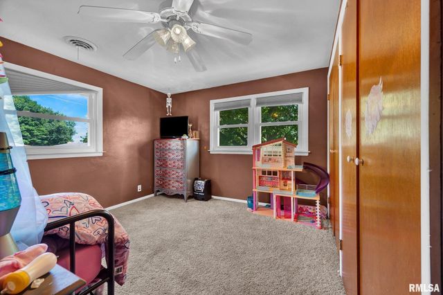 1607 DEPPERT Drive, Pekin, IL 61554