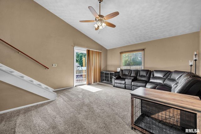 1607 DEPPERT Drive, Pekin, IL 61554