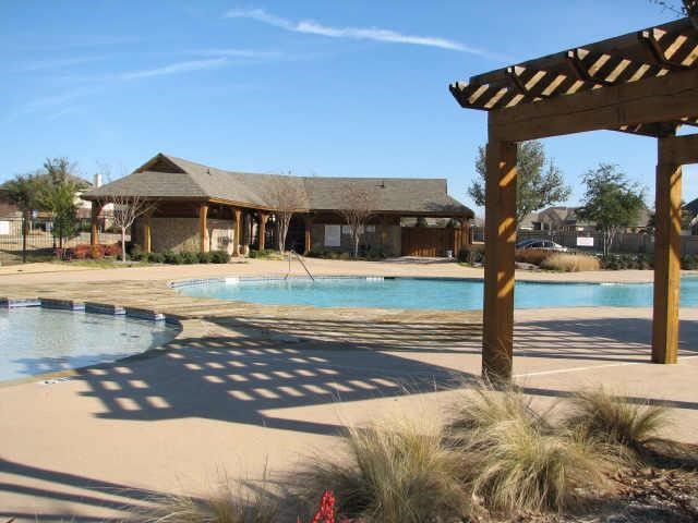 324 HIGHLAND GLEN, Wylie, TX 75098