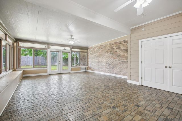 16025 Parkside Ct, Saint George, LA 70817