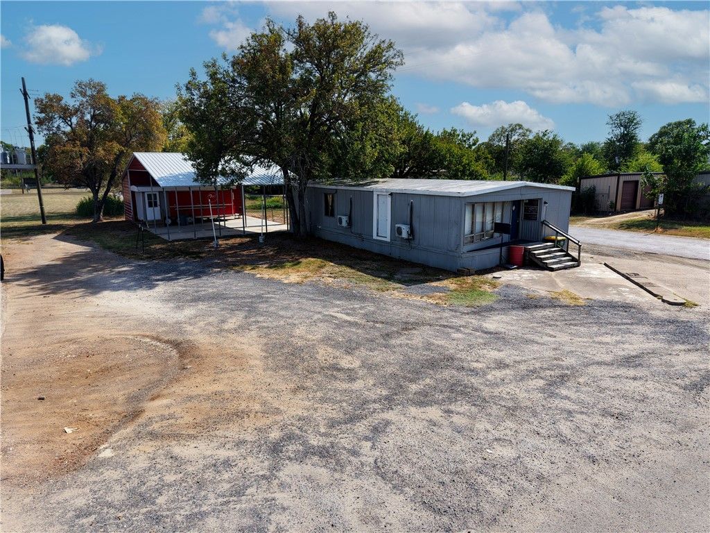 225 Main Street, Normangee, TX 77871 — photo 5