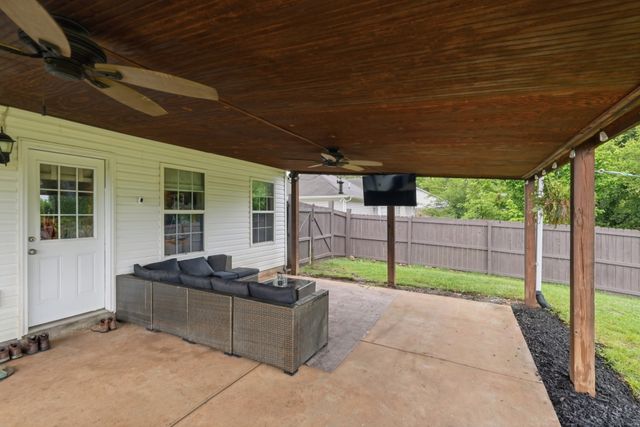 1569 Ringwald Rd, Murfreesboro, TN 37130