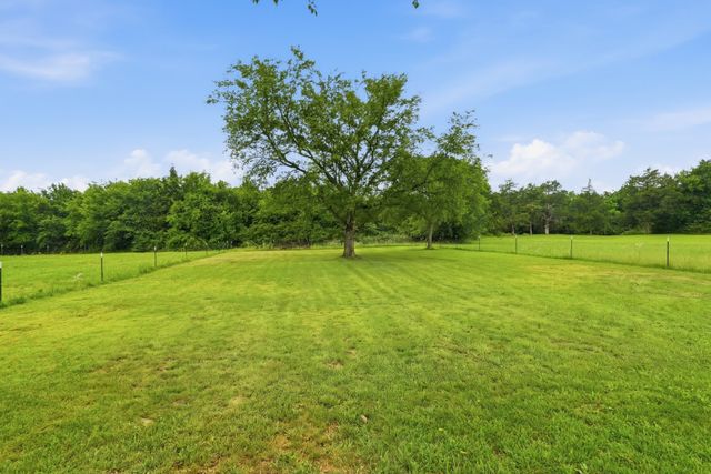1569 Ringwald Rd, Murfreesboro, TN 37130