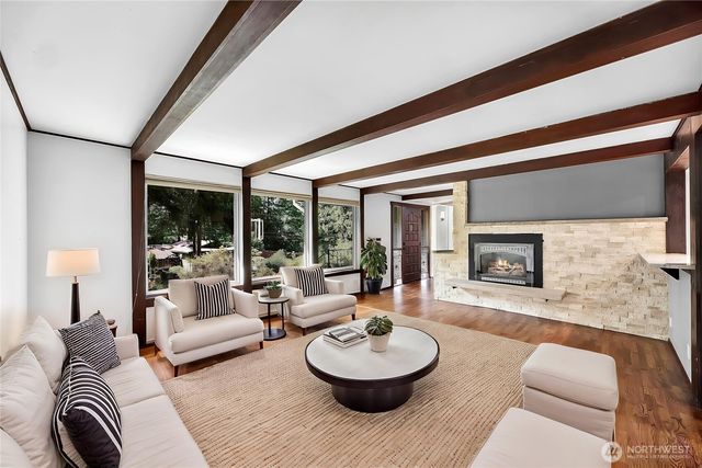 3730 NE 194th Street, Lake Forest Park, WA 98155
