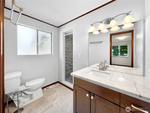 3730 NE 194th Street, Lake Forest Park, WA 98155