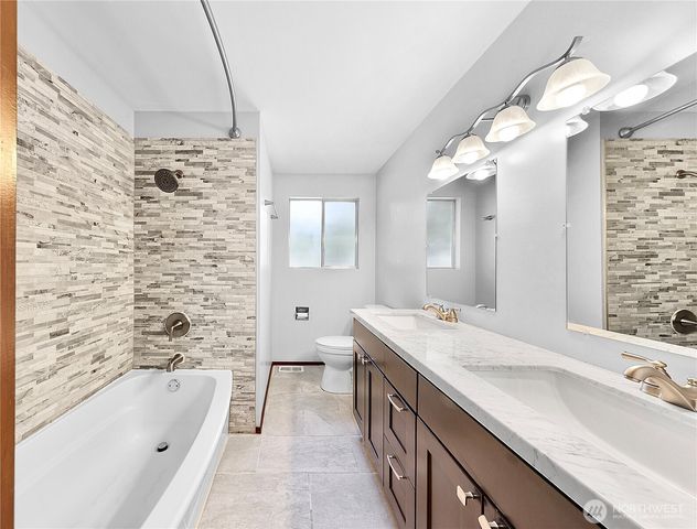 3730 NE 194th Street, Lake Forest Park, WA 98155