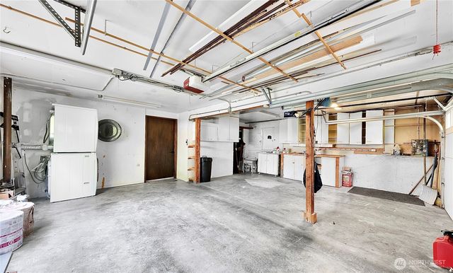 3730 NE 194th Street, Lake Forest Park, WA 98155