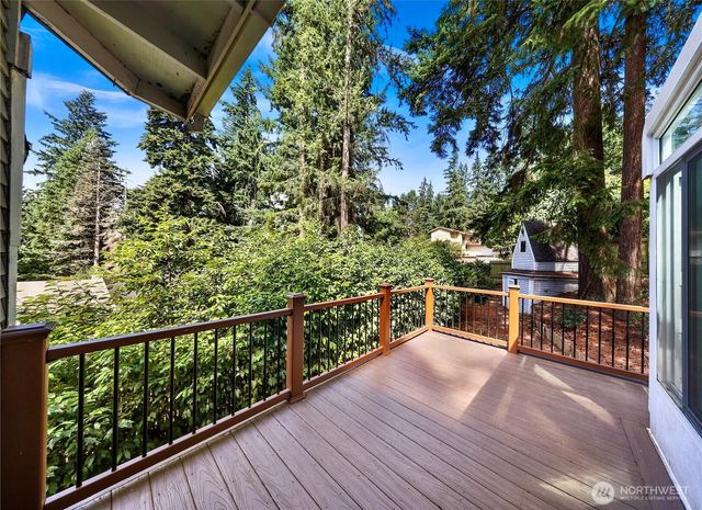 3730 NE 194th Street, Lake Forest Park, WA 98155