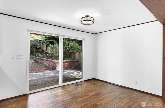3730 NE 194th Street, Lake Forest Park, WA 98155
