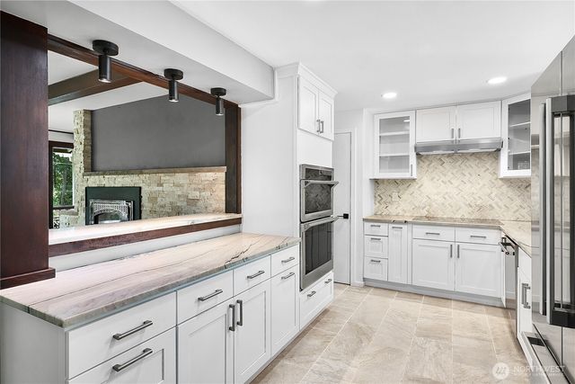 3730 NE 194th Street, Lake Forest Park, WA 98155
