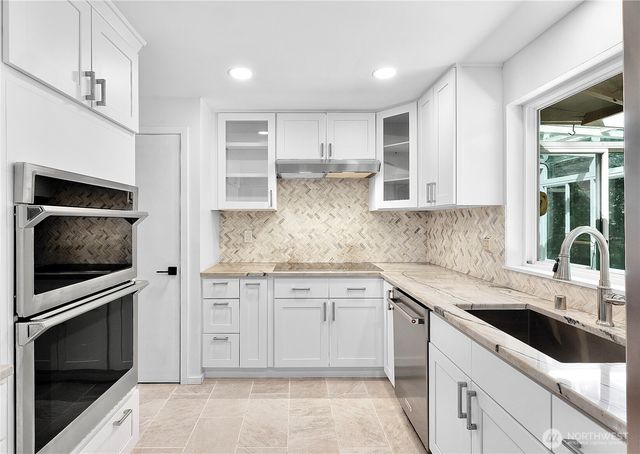 3730 NE 194th Street, Lake Forest Park, WA 98155