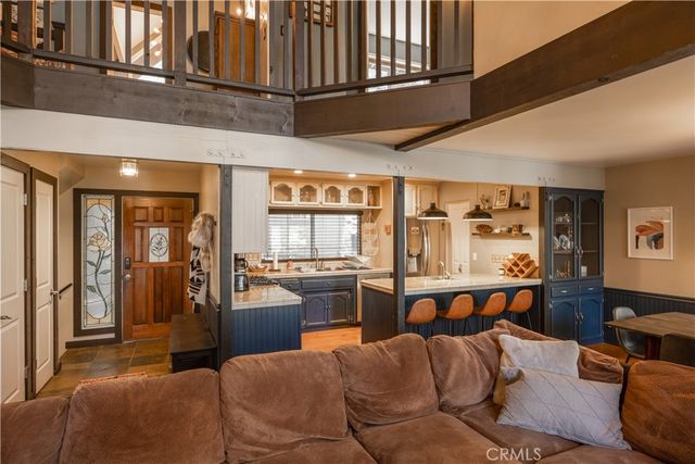 875 Sierra Vista Drive, Twin Peaks, CA 92391