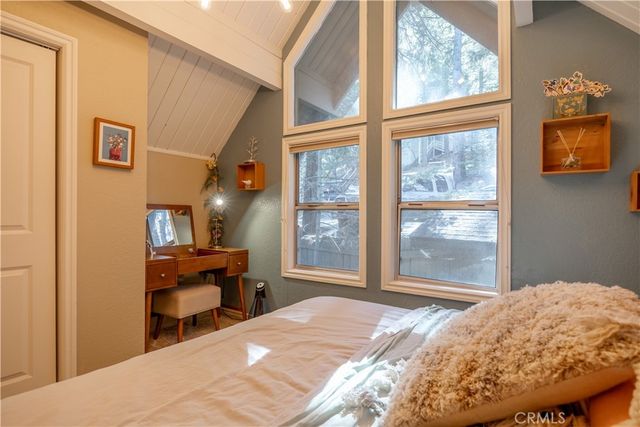 875 Sierra Vista Drive, Twin Peaks, CA 92391