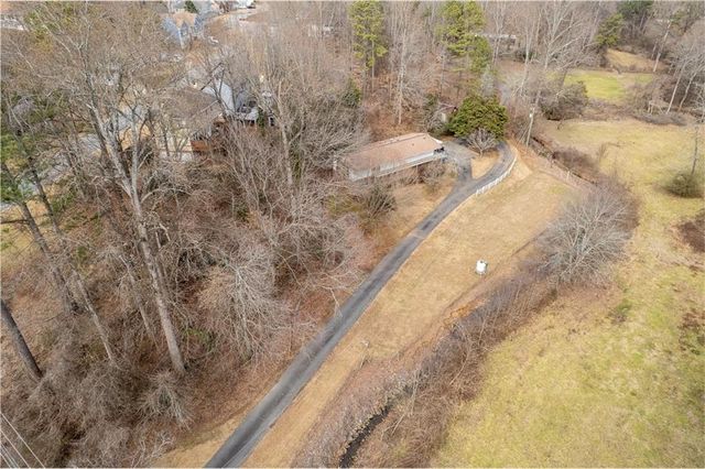 1036 Wooten Lake Road NW, Kennesaw, GA 30144