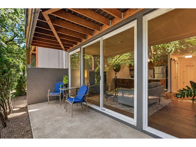 100 KERR Pkwy 52, Lake Oswego, OR 97035