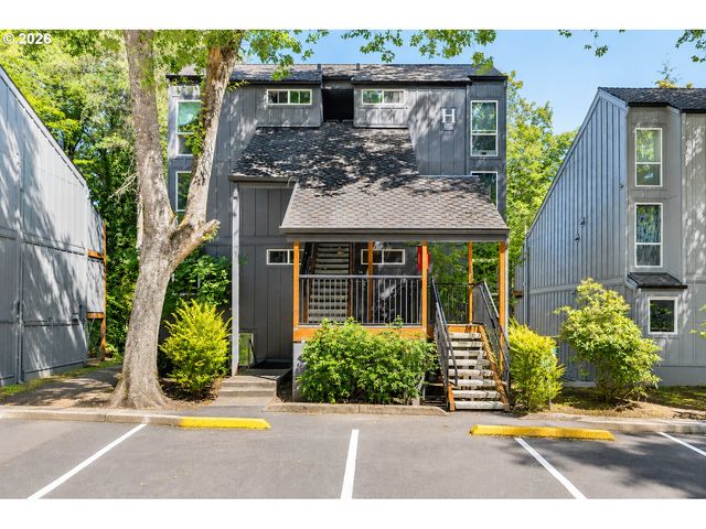 100 KERR Pkwy 52, Lake Oswego, OR 97035