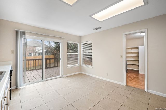 2810 Redrock, San Antonio, TX 78259