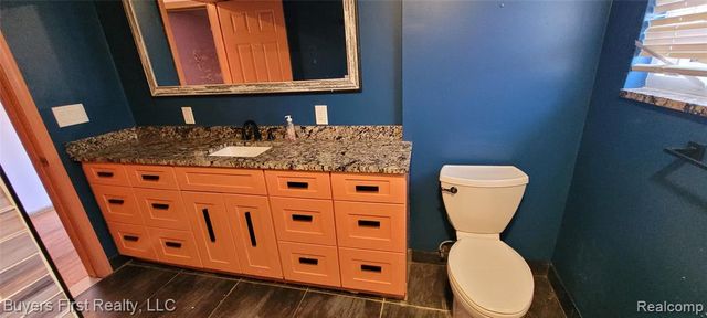 15705 Hilton Street, Southfield, MI 48075