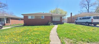 15705 Hilton Street, Southfield, MI 48075