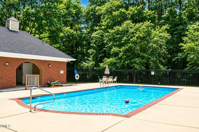 212 Wetherburn Lane, Raleigh, NC 27615