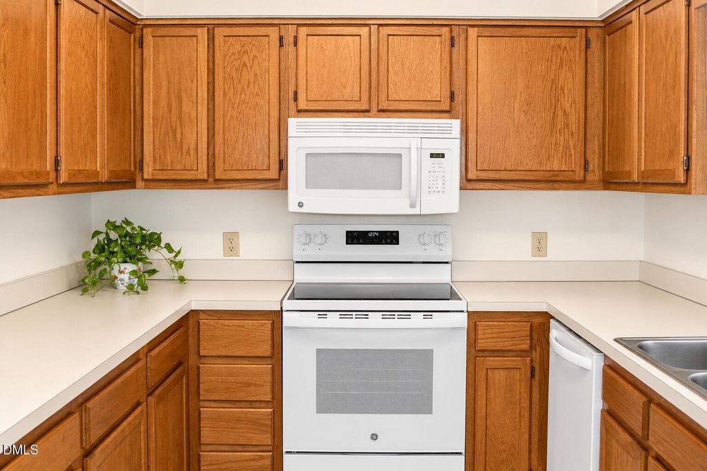 212 Wetherburn Lane, Raleigh, NC 27615